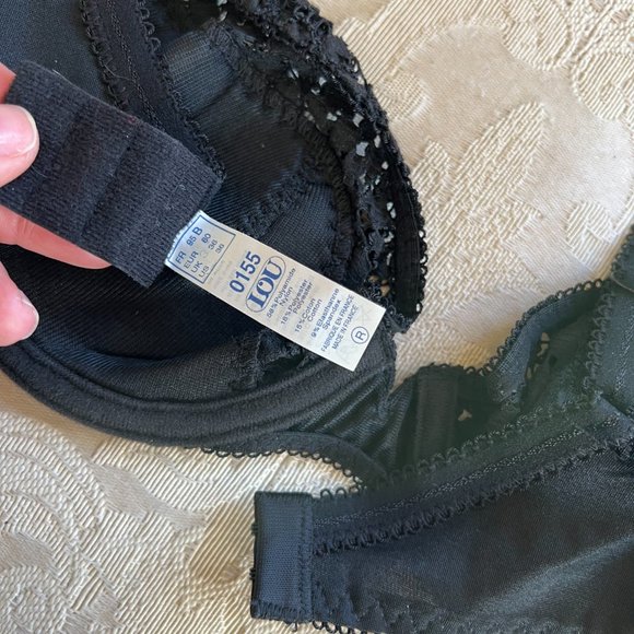 Vintage Lou Underwire lightly Padded Embroidered Lace Bra in Black 36B - Picture 14 of 14